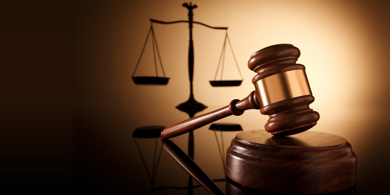 Hukum Acara dan Praktik Peradilan Pidana