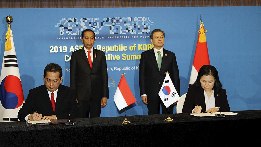 HI-Diplomasi Ekonomi dan Perdagangan Global 2023/2024