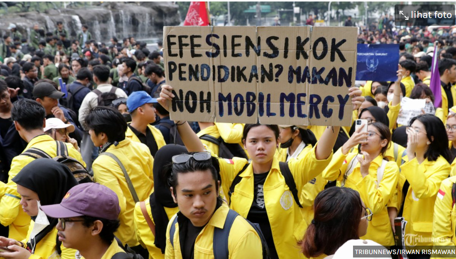 PENGANTAR ILMU POLITIK JIP KELAS E TA 2025/2026