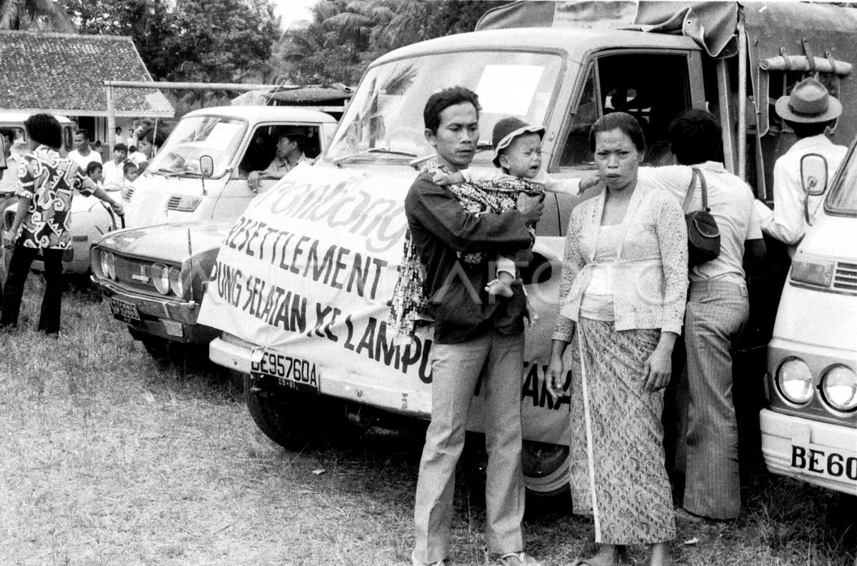 PSPS_SEJARAH KOLONISASI DAN TRANSMIGRASI DI LAMPUNG_SEJ620220_KELAS C_SEMESTER GANJIL 2025/2026