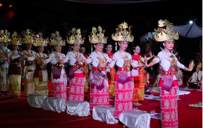 APRESIASI TARI DAN MUSIK LAMPUNG; GENAP 2020/2021 B. PRANCIS