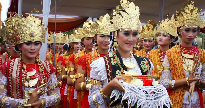 Tari Lampung Dasar B
